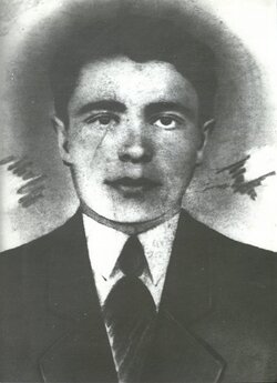 Mężczyzna zamordowany w dniu 11.07.1943 r. w Witoldowie. Mat. z akt śledztwa lubelskiej OKŚZpNP w sprawie zbrodni dokonanych w 1943 r. na obywatelach polskich przez nacjonalistów ukraińskich w miejscowości Witoldów na Wołyniu.